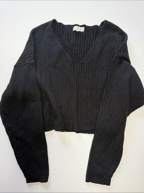 PacSun La Hearts Black V-Neck Cropped Ribbed Sweater